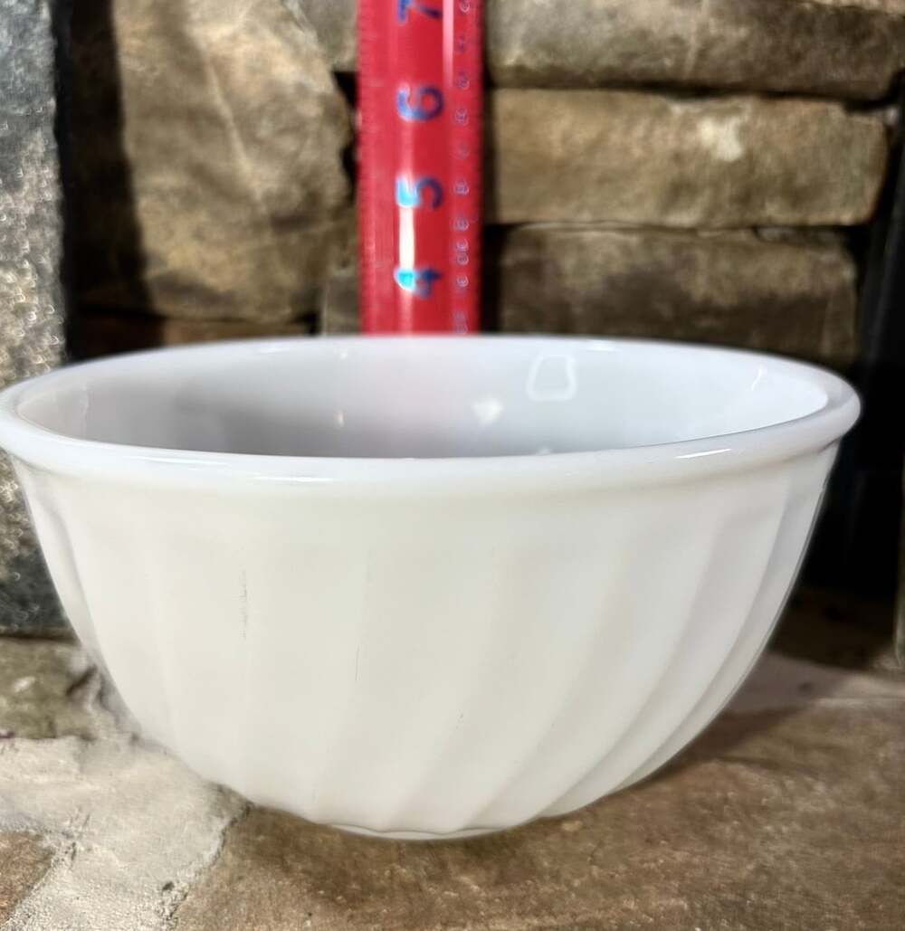 Vintage Fire King White Swirl 7" Mixing Bowl READ